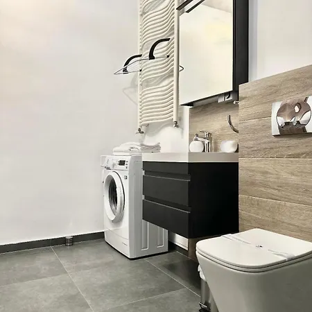 Apartament House Pica